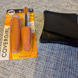 COVERGIRL Lash Blast Volume Mascara with Illamasqua Beyond Powder Highlighter